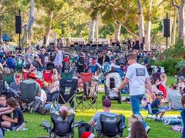 Carols in the Park 2022