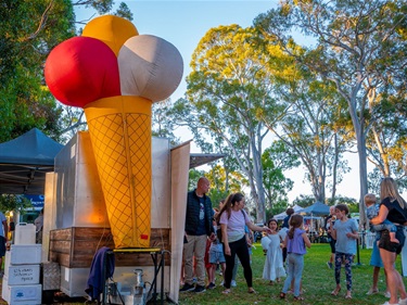 Carols in the Park 2022